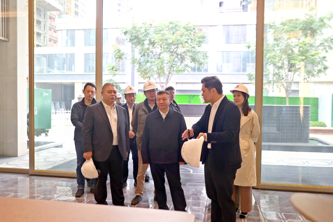 集团向导调研天樾项目，在推进“四好”建设中助力都会内在式高质量生长